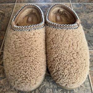 UGG Tasman Maxi Curly Shearling Slippers- Chestnut Tan, Men’s Size 12